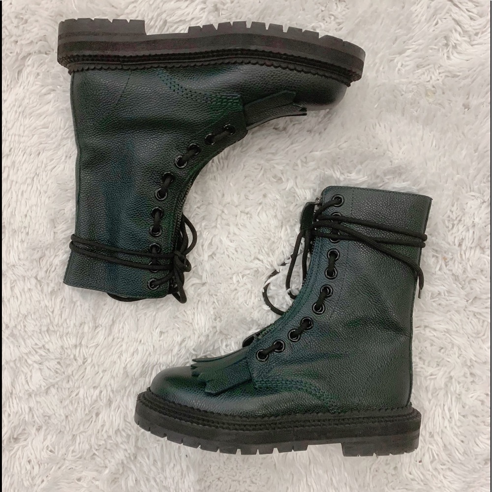 NWT Burberry Grainy Leather Combat Boots - Picture 3 of 12